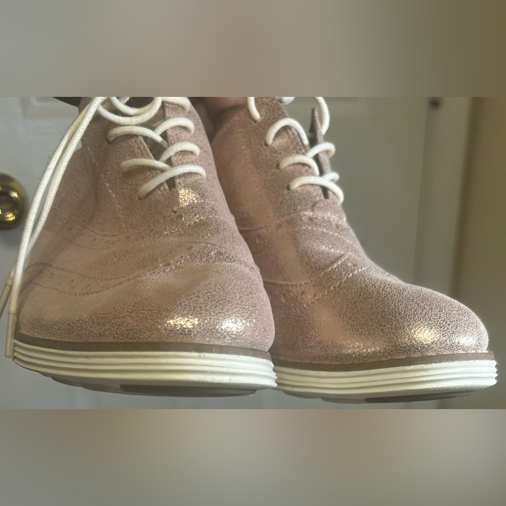 *SOLD*Cole Haan Rose Gold Original Grands Sneakers EC! - Picture 3 of 7